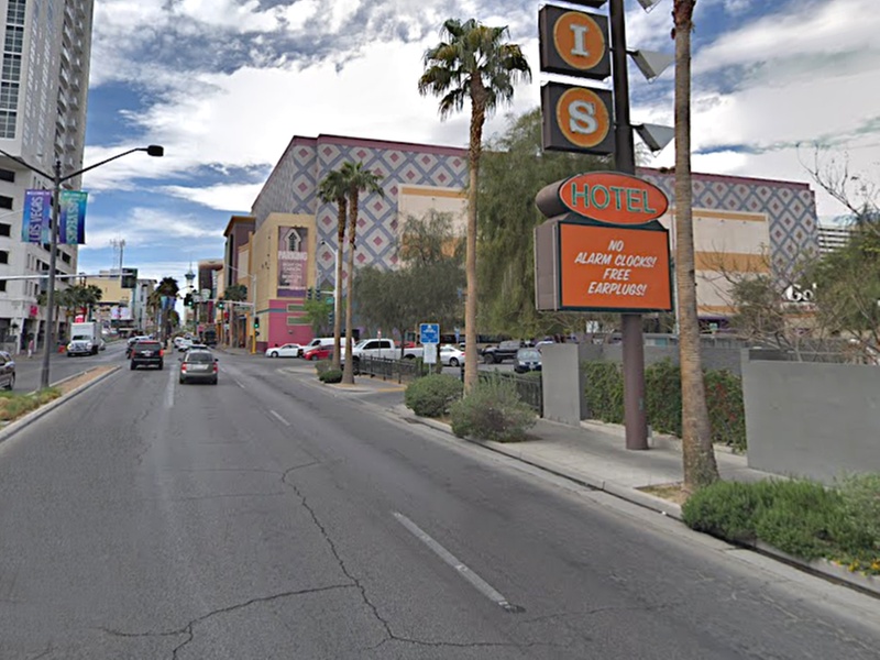 Parking at Oasis Lot