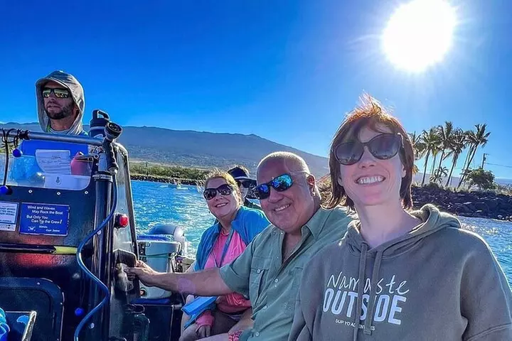 Kona Snorkeling: Beat the Crowd to Kealakekua Bay