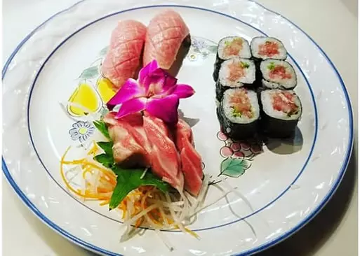 5% Cash Back at Sakura Bistro