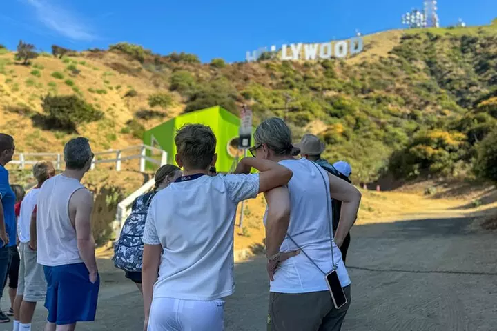 Los Angeles Original 90-Minute Walking Tour to The Hollywood Sign