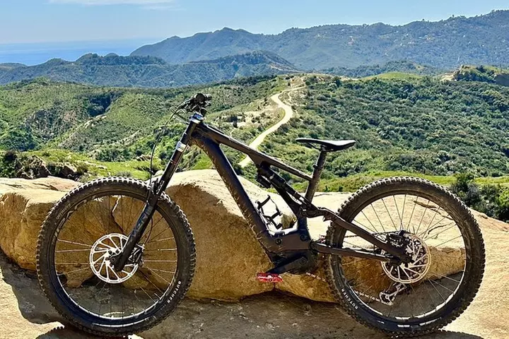Santa Monica Hidden Caves Electric Mountain Bike Tour: Beginner