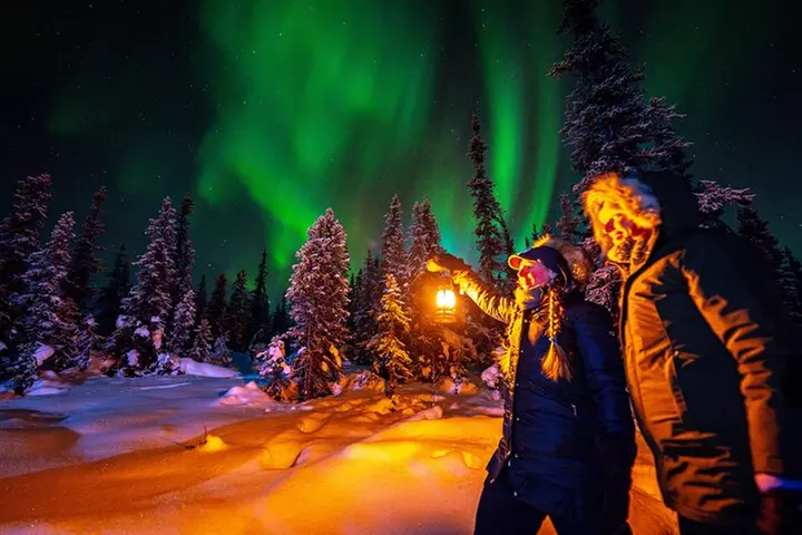SkyChase™ Private Northern Lights Experience – Luxury Aurora Tour