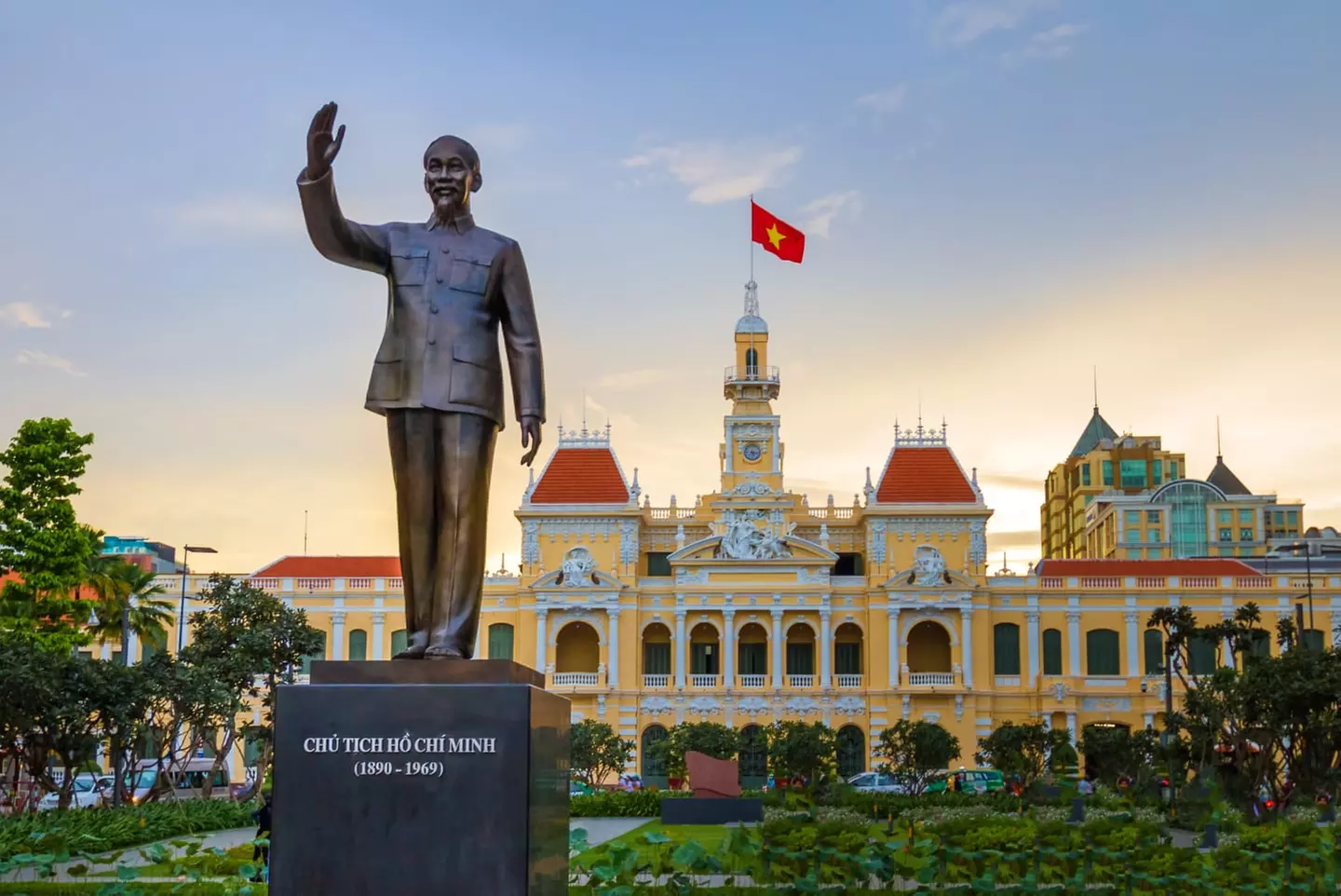 ✈ VIETNAM | Von Hanoi nach Ho Chi Minh - Vietnamesische Legenden mi...