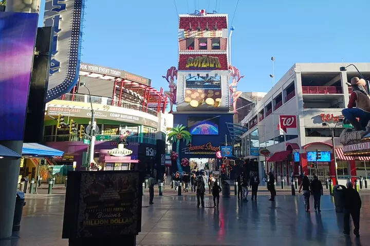 Fremont Street Experience Guided Walking Tour in Las Vegas