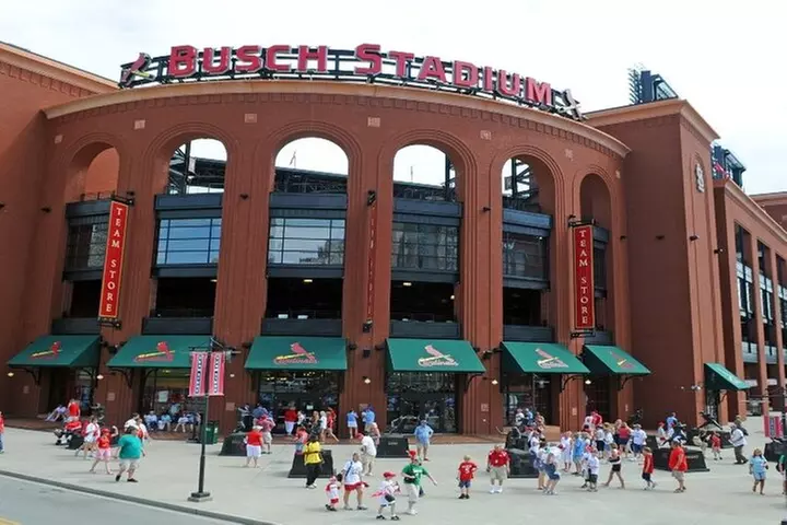 St Louis Premium Driving Tour With St Louis Arch & River Cruise