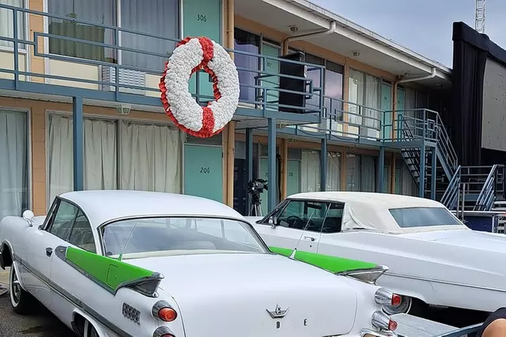 Memphis in Your Pocket: A 90-Minute Beale Street Mystery Walk