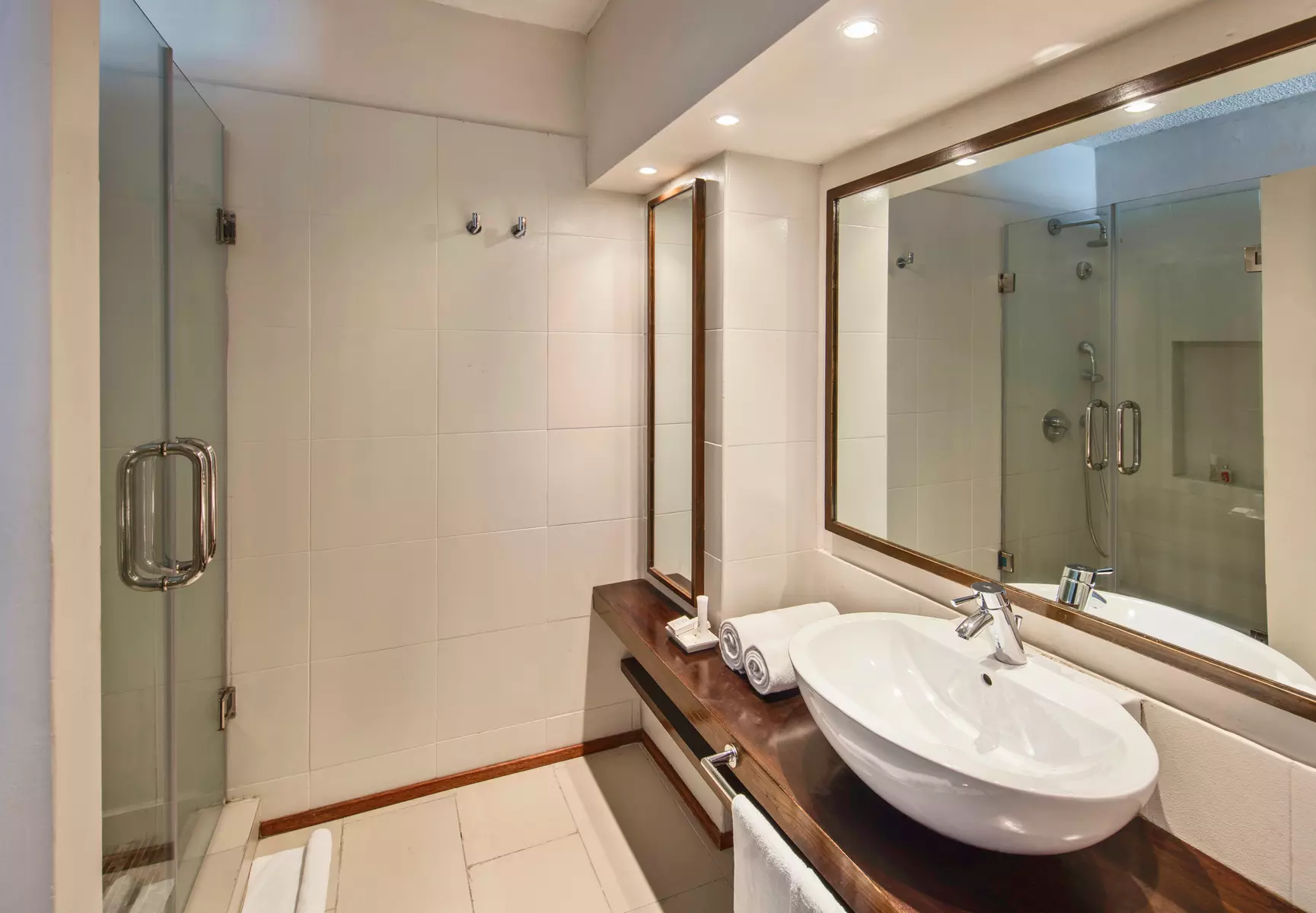 ✈ MAURITIUS | Belle Mare - Solana Beach Mauritius - Adults Only 4*,...