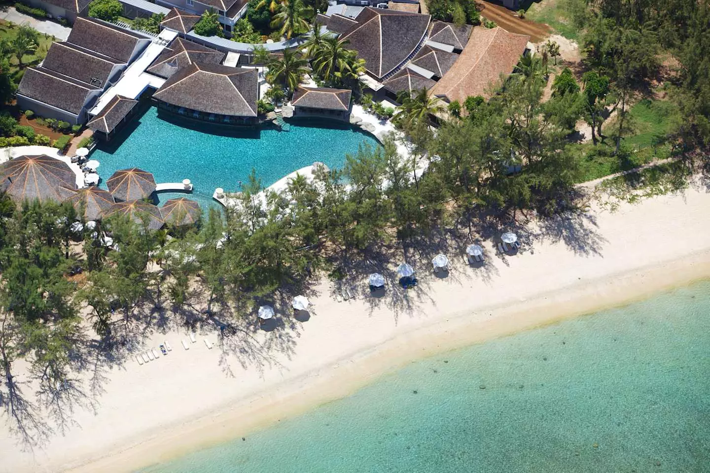 ✈ RIUNIONE | Saint-Gilles - LUX* Saint Gilles 5*, 4 notti - Premium