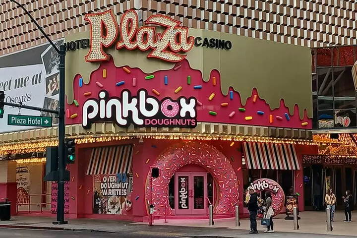 Fremont Street Experience Guided Walking Tour in Las Vegas