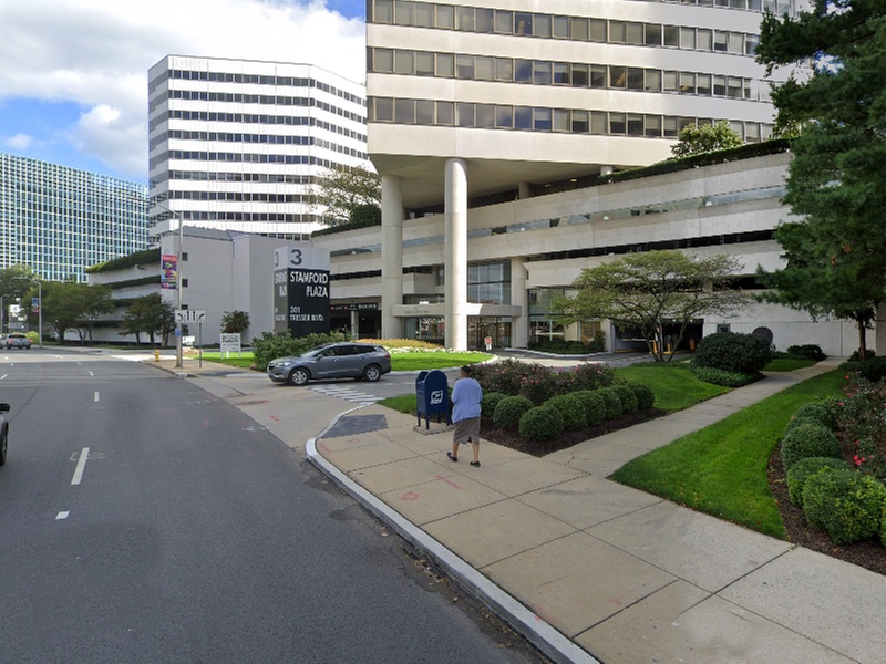 Parking at Stanford Plaza Garage