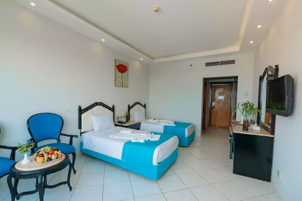 ✈ EGITTO | Hurghada - King Tut Aqua Park Beach Resort 4*, 3 notti -...