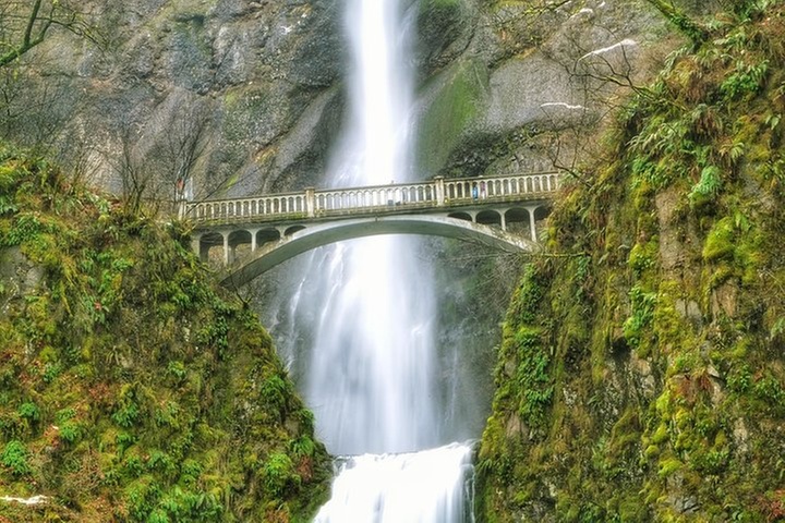 Hike and Bike Tour to Columbia River Gorge Waterfalls