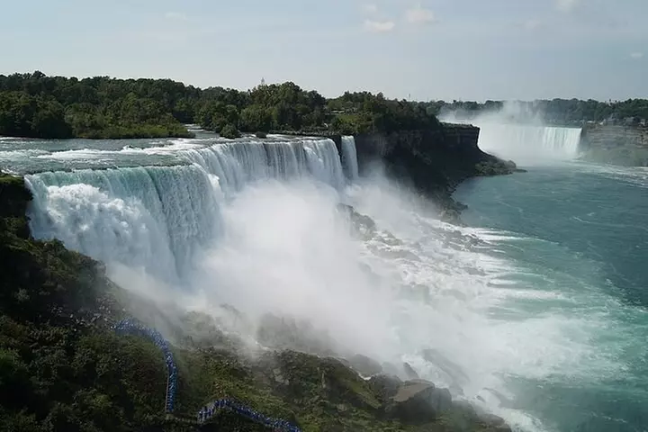 NYC to Niagara Falls Day Trip with Optional Maid of the Mist Ride