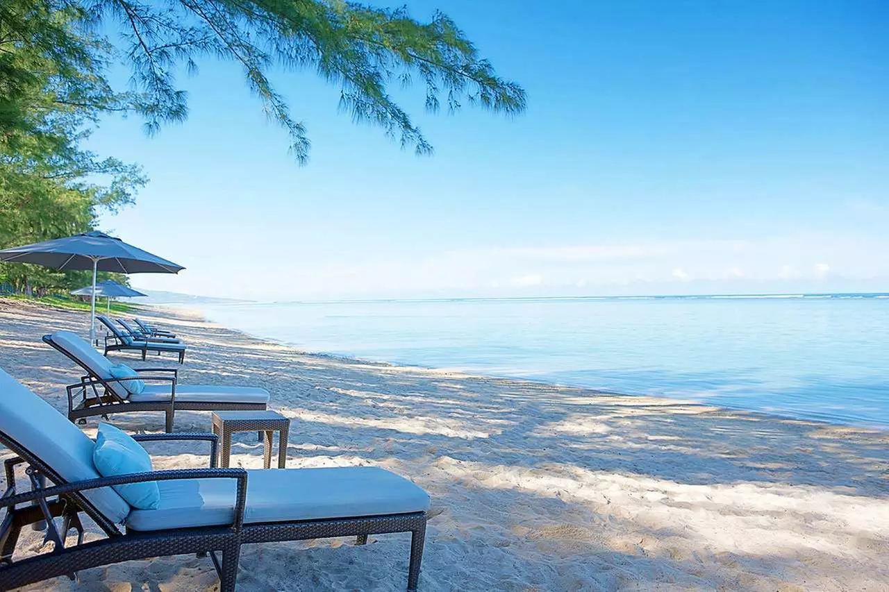 ✈ RIUNIONE | Saint-Gilles - LUX* Saint Gilles 5*, 4 notti - Premium