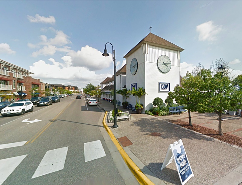 Parking at Cov Wayzata - Valet Kiosk