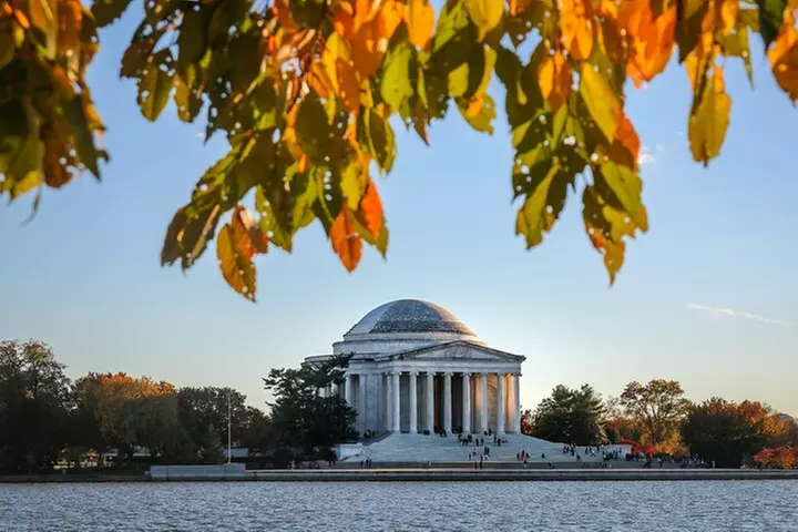 Top Tidal Basin Explorer of Thomas Jefferson FDR & MLK Memorials