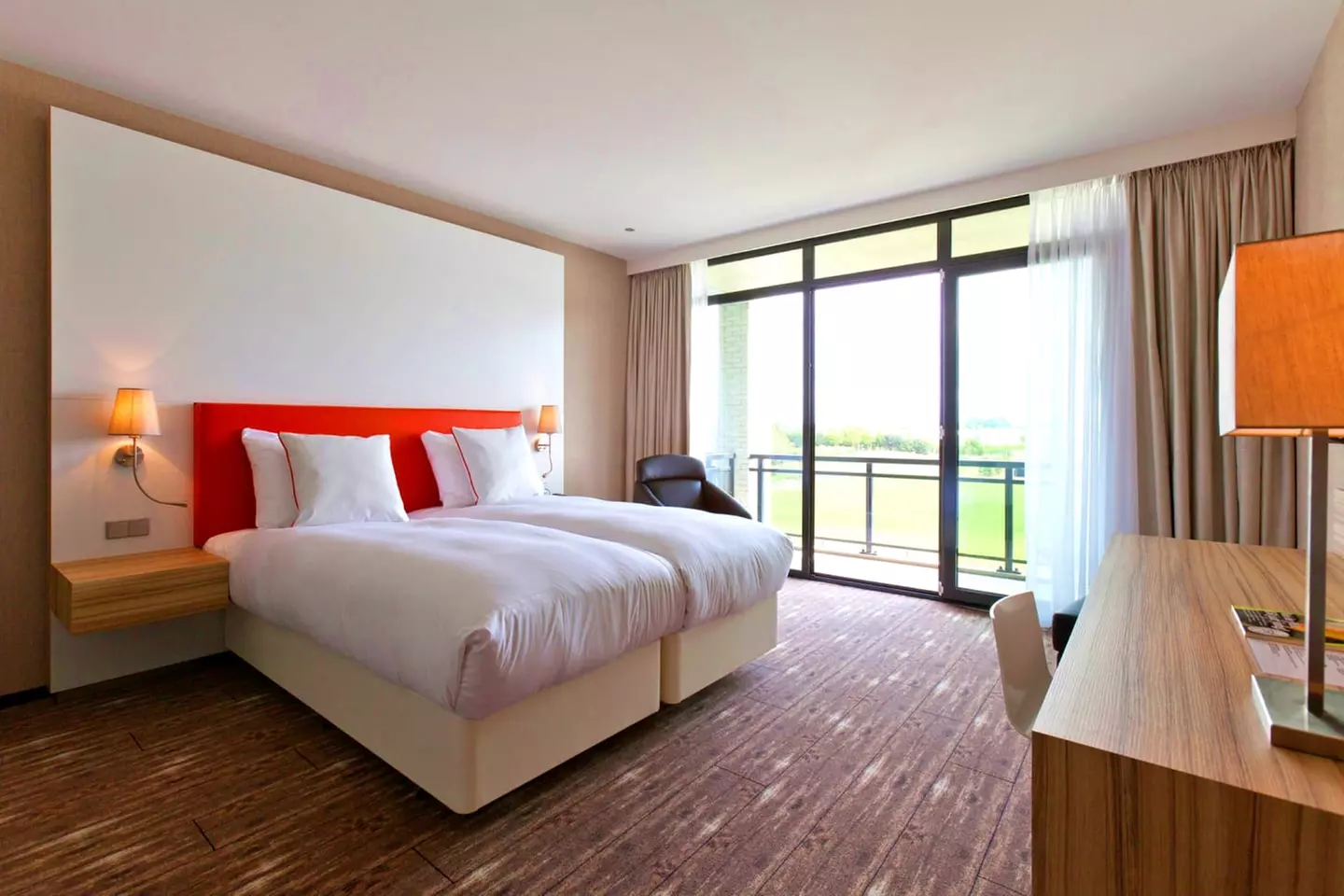 ✈ NIEDERLANDE | Amsterdam - Van Der Valk A4 Schiphol 4*, 2 Nächte -...