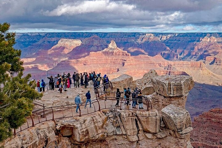 Las Vegas and National Parks 6 Day Tour from San Francisco