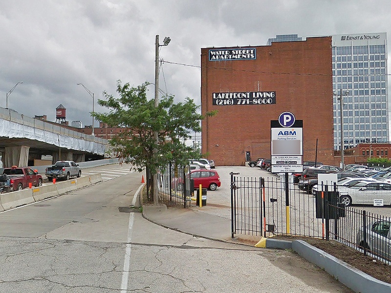 Parking at Summit Lot