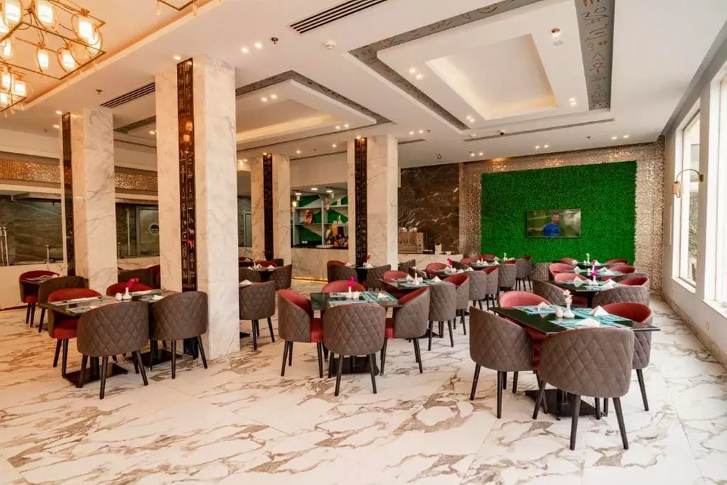 ✈ EGITTO | Hurghada - King Tut Aqua Park Beach Resort 4*, 3 notti -...