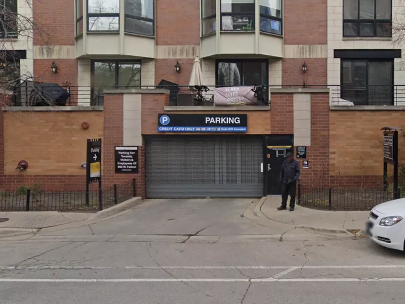 Parking at 650 W. Fulton Market Garage