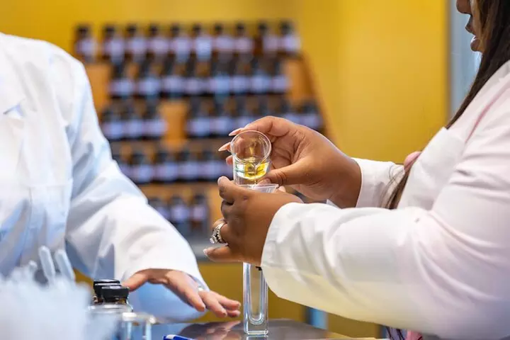 Miami Perfume Making Experience - Fragrance Workshop 90 Minutes