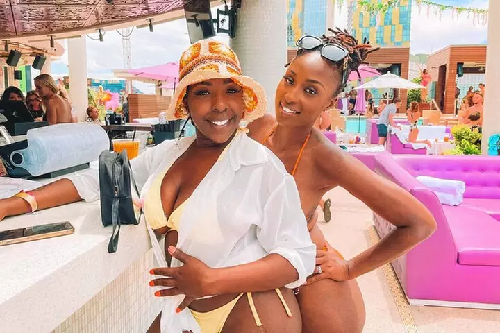 Las Vegas Pool Party Crawl: VIP Entry & Party Bus