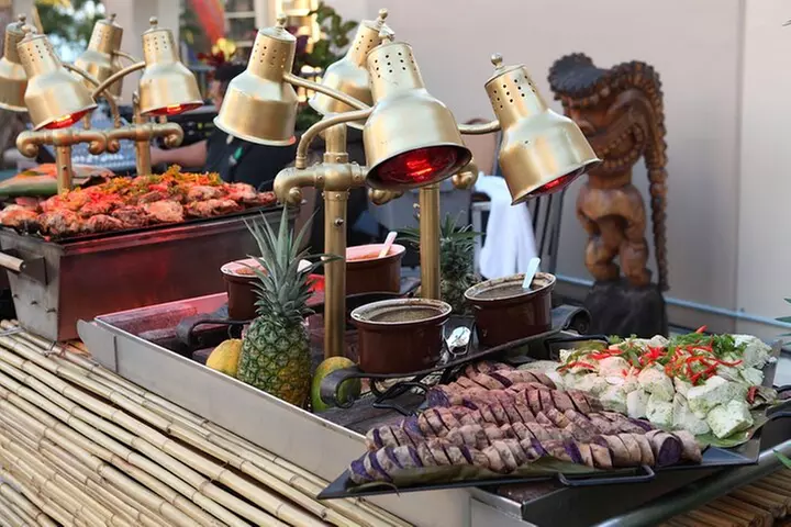 Waikiki Starlight Luau on The Great Lawn-Hilton Hawaiian Village