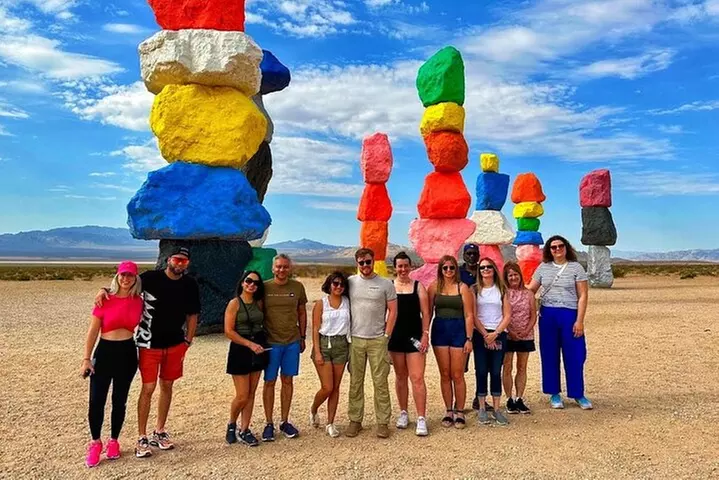 Small Group Grand Canyon, Hoover Dam, 7 Magic Mountains VIP Tour