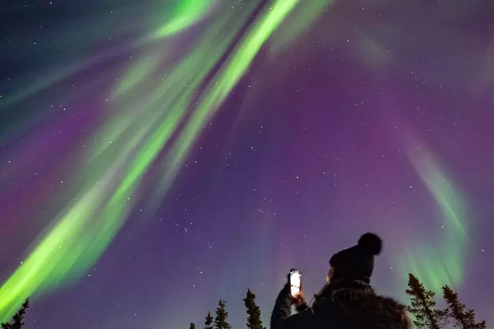 SkyChase™ Private Northern Lights Experience – Luxury Aurora Tour