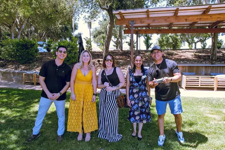 3 Winery Paso Robles Tour with Picnic Lunch from San Luis Obispo