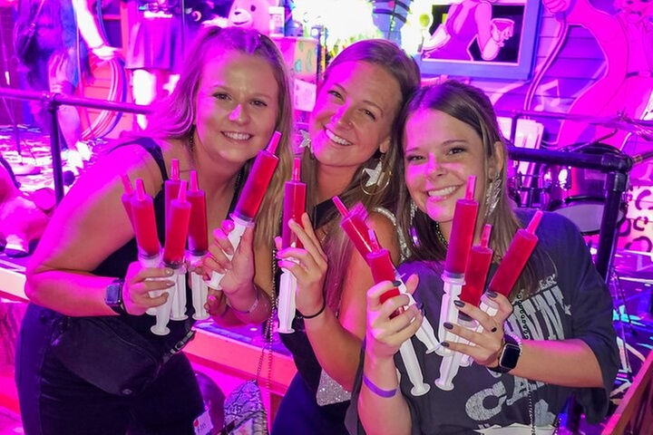 VIP Bar and Club Crawl in Nashville