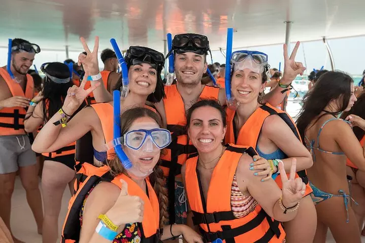 Isla Mujeres Catamaran from playa del carmen Open Bar Beach Club