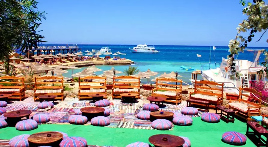 ✈ EGITTO | Hurghada - King Tut Aqua Park Beach Resort 4*, 3 notti -...