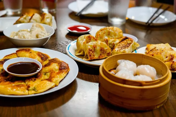 SF's Chinatown: Tea & Dim Sum Food Tour - Includes full meal, 3hr