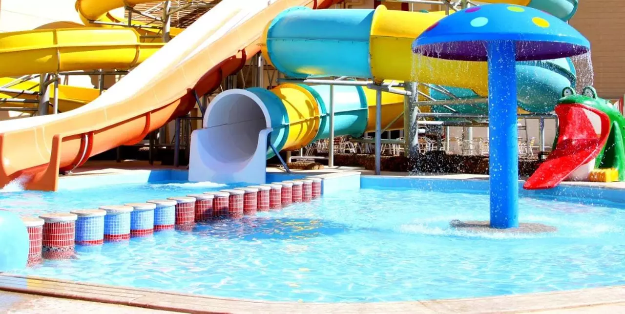 ✈ EGITTO | Hurghada - King Tut Aqua Park Beach Resort 4*, 3 notti -...