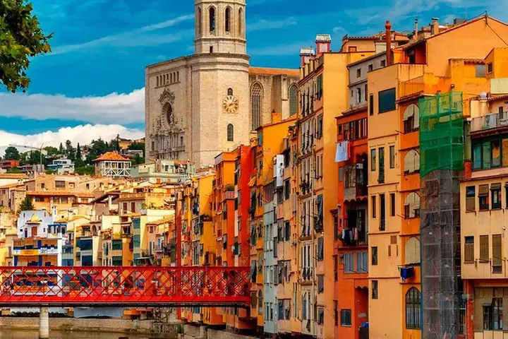 Girona Tour Historia y Leyendas Grupo pequeño desde Girona