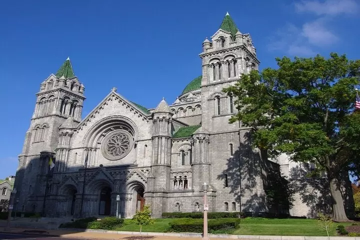 St Louis Premium Driving Tour With St Louis Arch & River Cruise