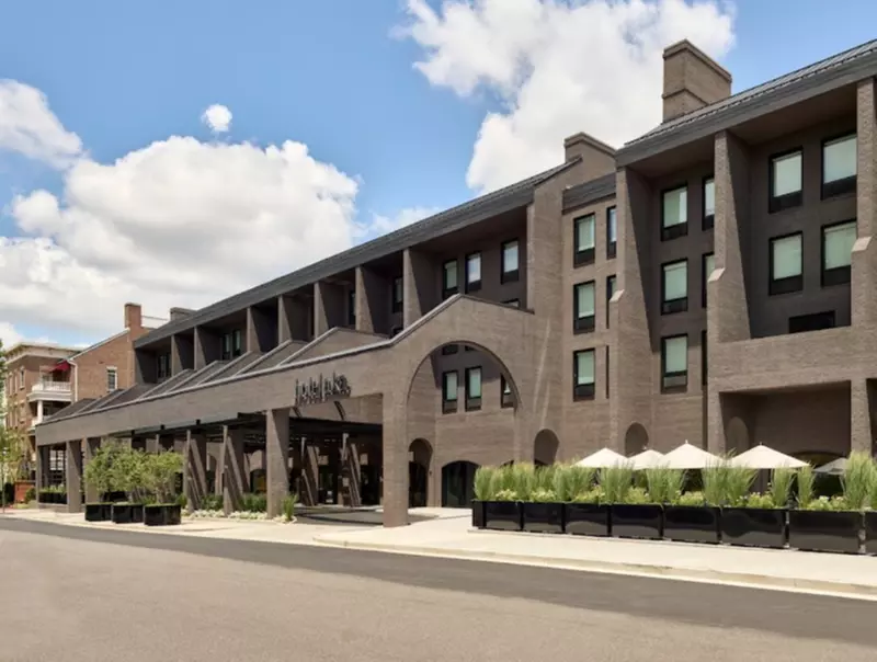 Parking at AKA Hotel Alexandria - Valet