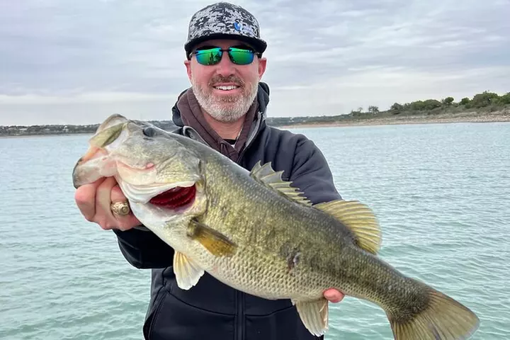 Guided Fishing Trip on Canyon Lake