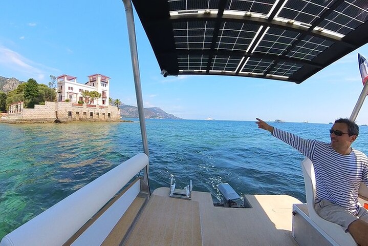 Balade Premium en Catamaran à Énergie Solaire - Groupe Privé