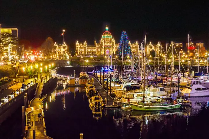 Delicious Donuts & Holiday Cheer: Victoria's Sweetest City Tour