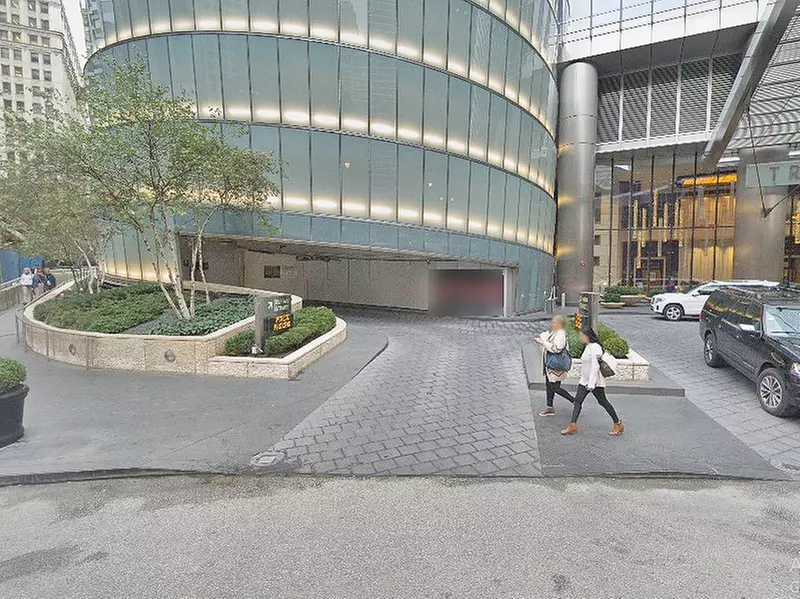 Parking at Trump International Hotel and Tower - Self Park