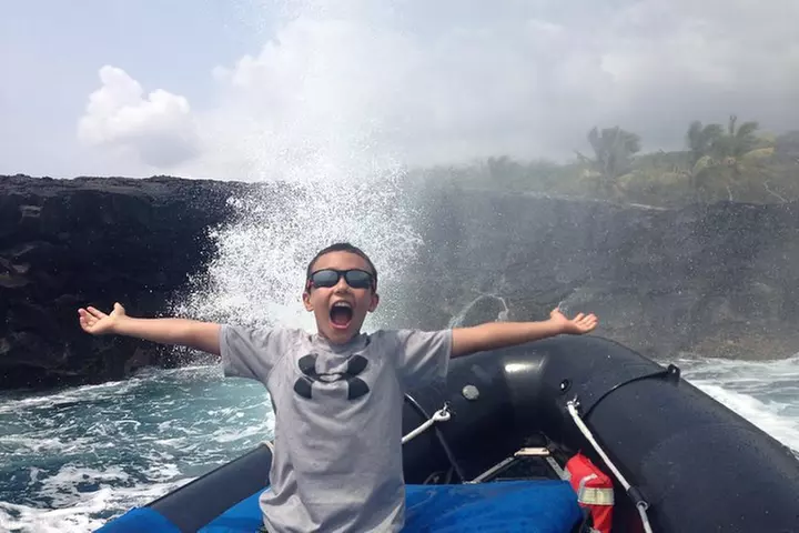 Kealakekua Bay Snorkeling Tour - 4 hour Kona Zodiac Adventure