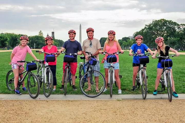 2 Hour Guided Bike Tour of Capitol Hill