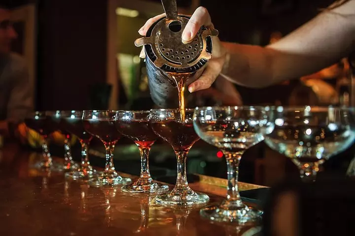 New Orleans Cooking Class and Cocktail Walking Tour