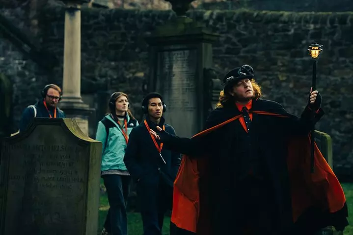 Small Group Edinburgh Underground Vaults & Graveyard Ghost Tour