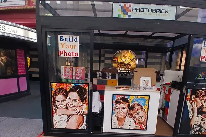 Fremont Street Experience Guided Walking Tour in Las Vegas