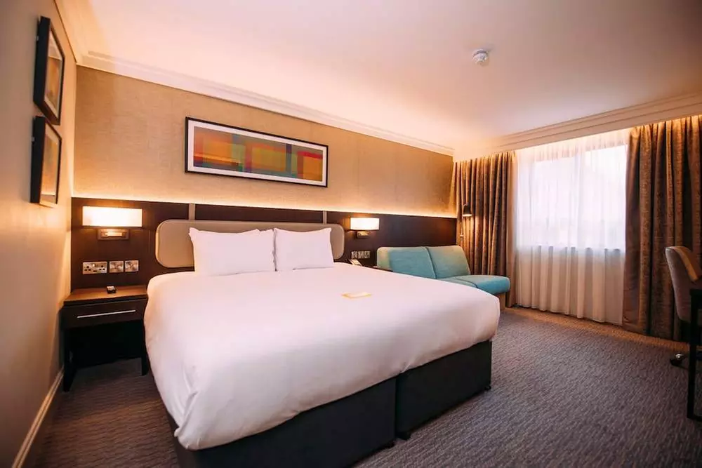 ✈ IRLANDE DU NORD | Belfast - Crowne Plaza Belfast 4*, 2 nuit - Cit...