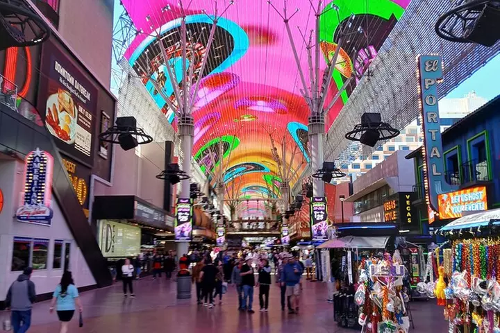 Fremont Street Experience Guided Walking Tour in Las Vegas